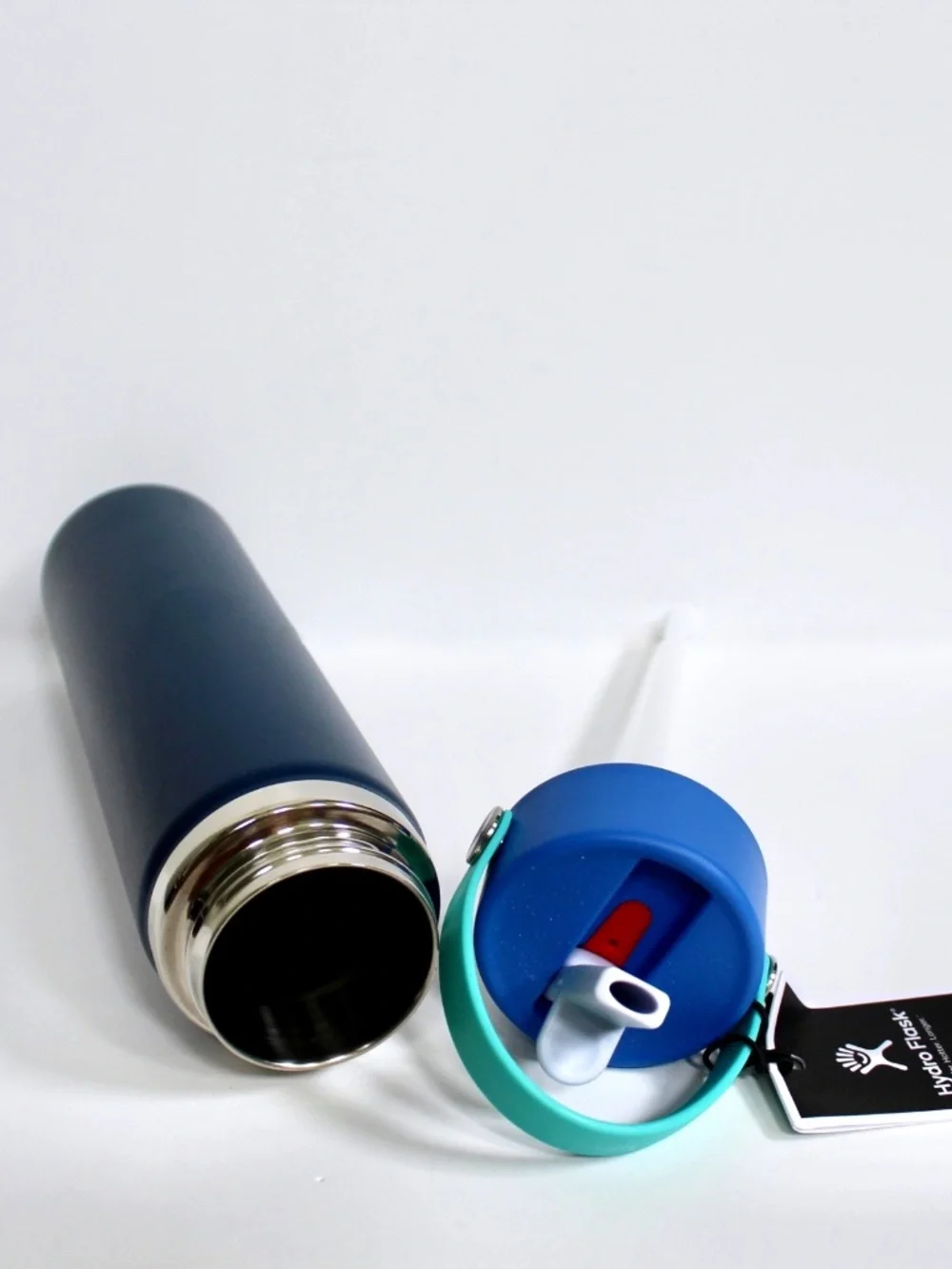 Hydro Flask Blue Wide Flex Straw Cap Stainless Steel Tumbler 24oz Water Bottle